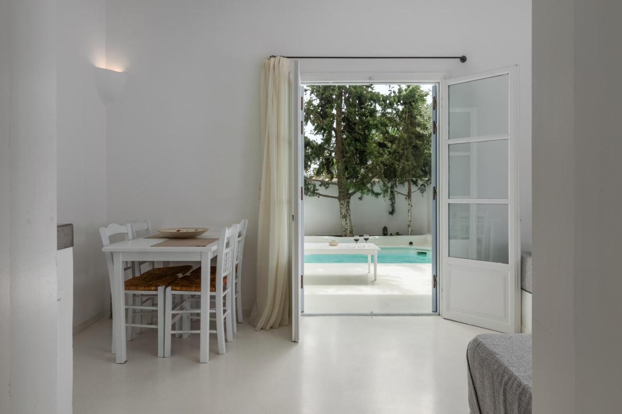 Thalassitra Private Pool Suites Adamantas  Exteriör bild