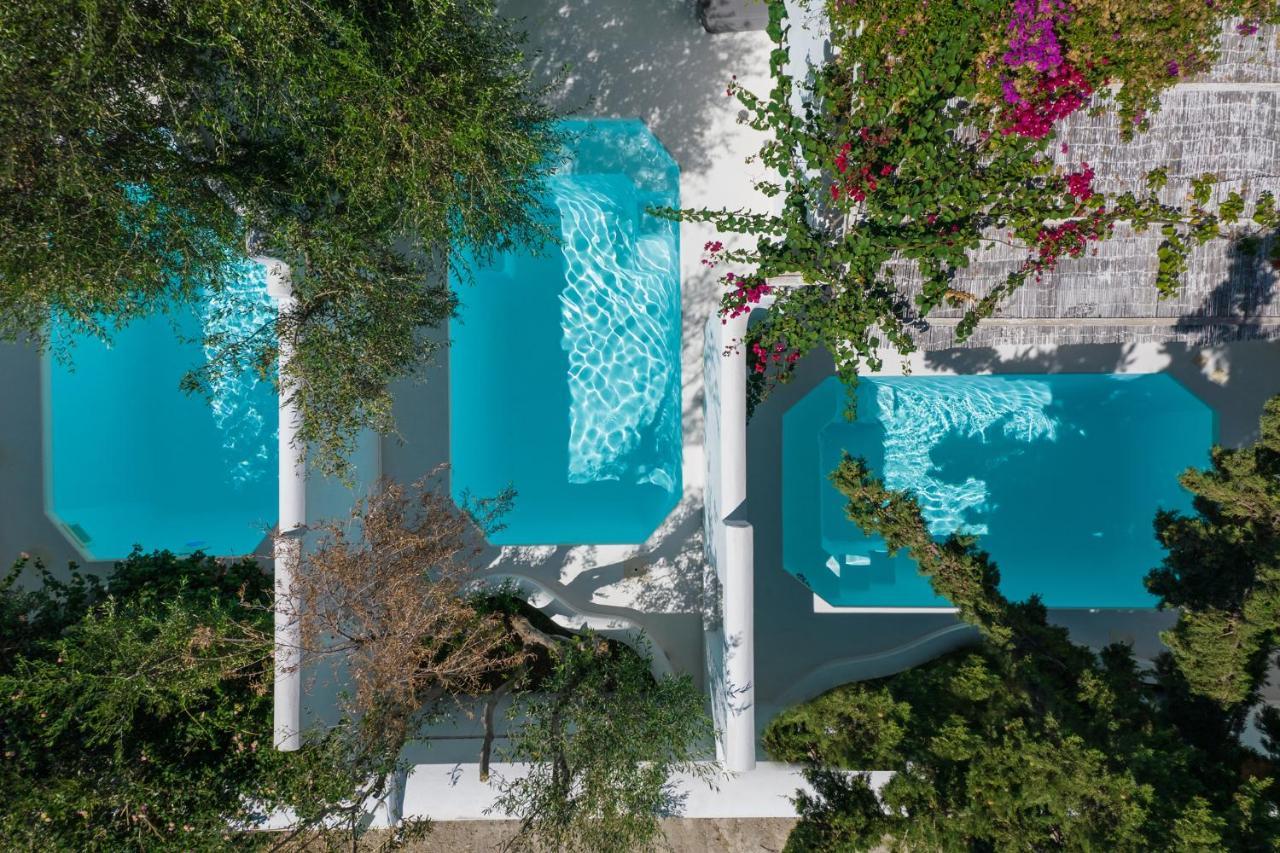 Thalassitra Private Pool Suites Adamantas  Exteriör bild