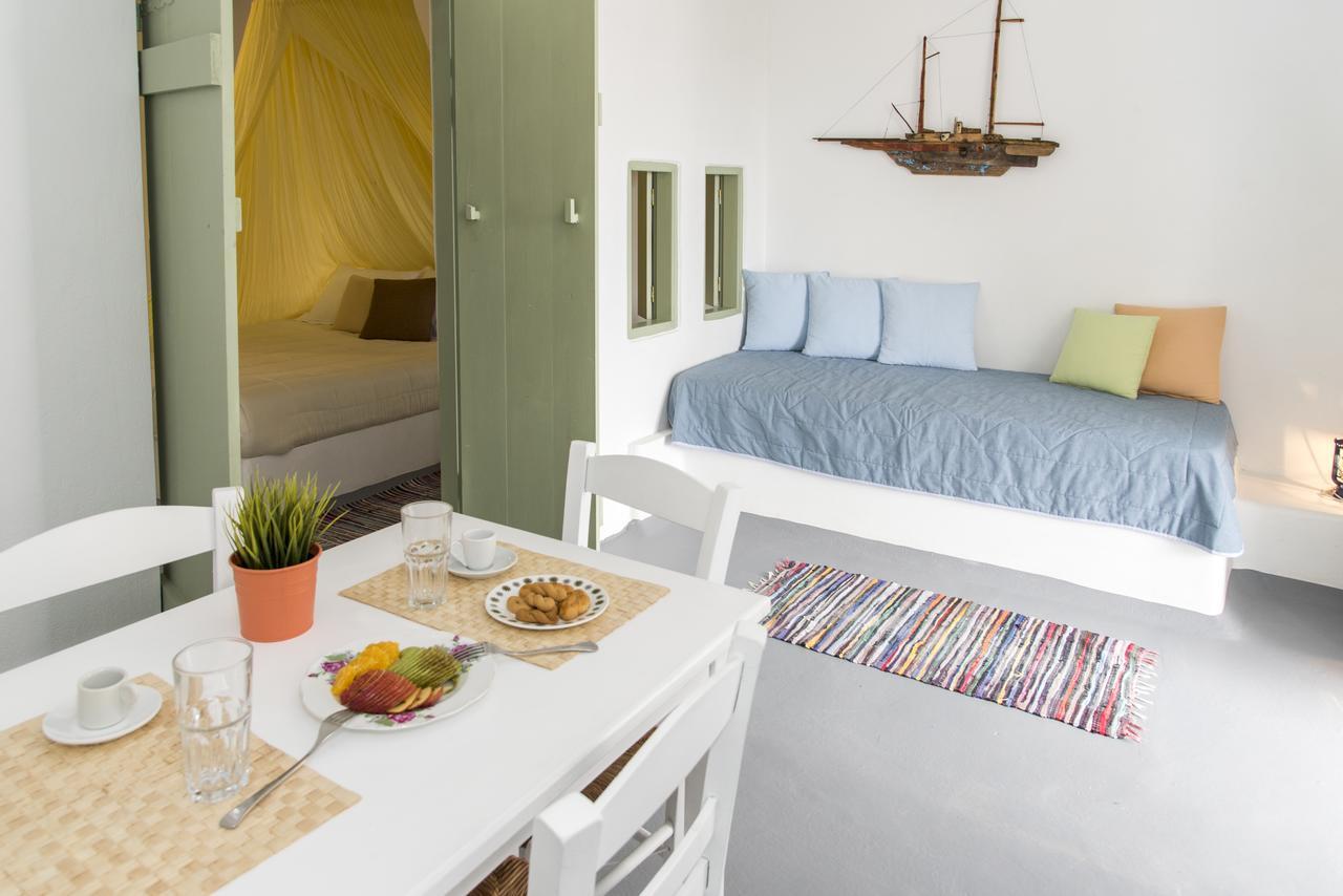 Thalassitra Private Pool Suites Adamantas  Exteriör bild