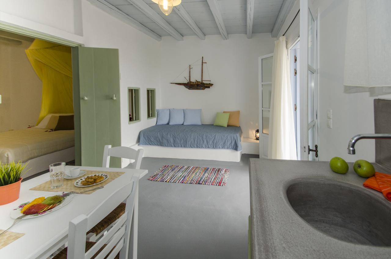 Thalassitra Private Pool Suites Adamantas  Exteriör bild